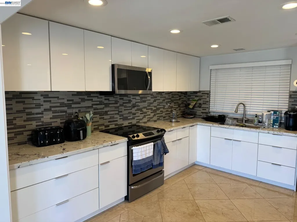 316 Heron Drive Pittsburg CA 94561