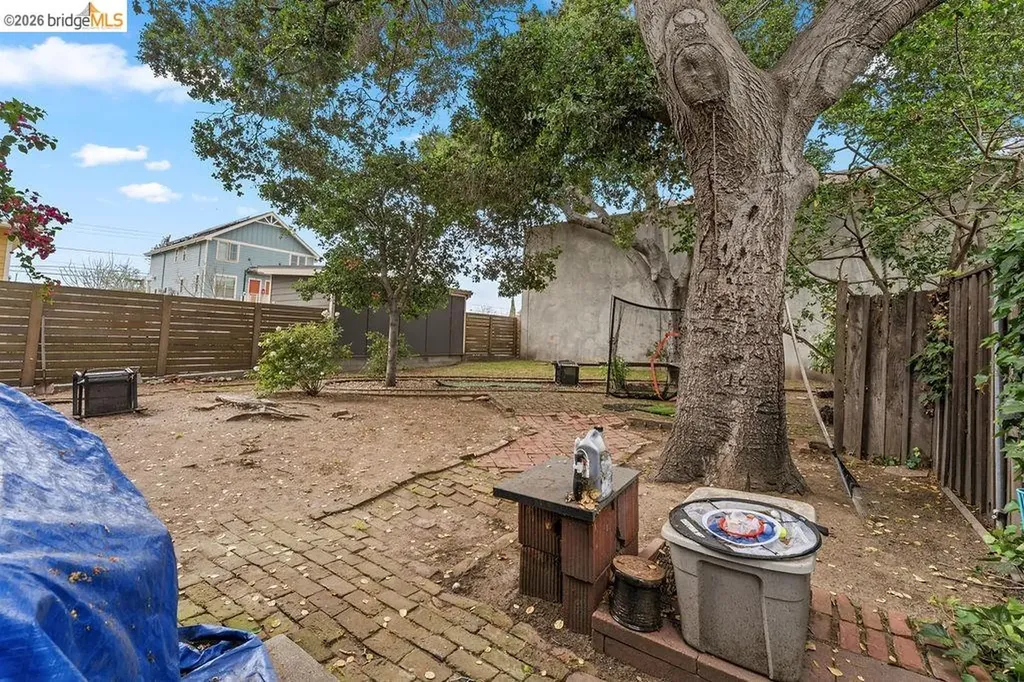 1817 Everett Alameda CA 94501