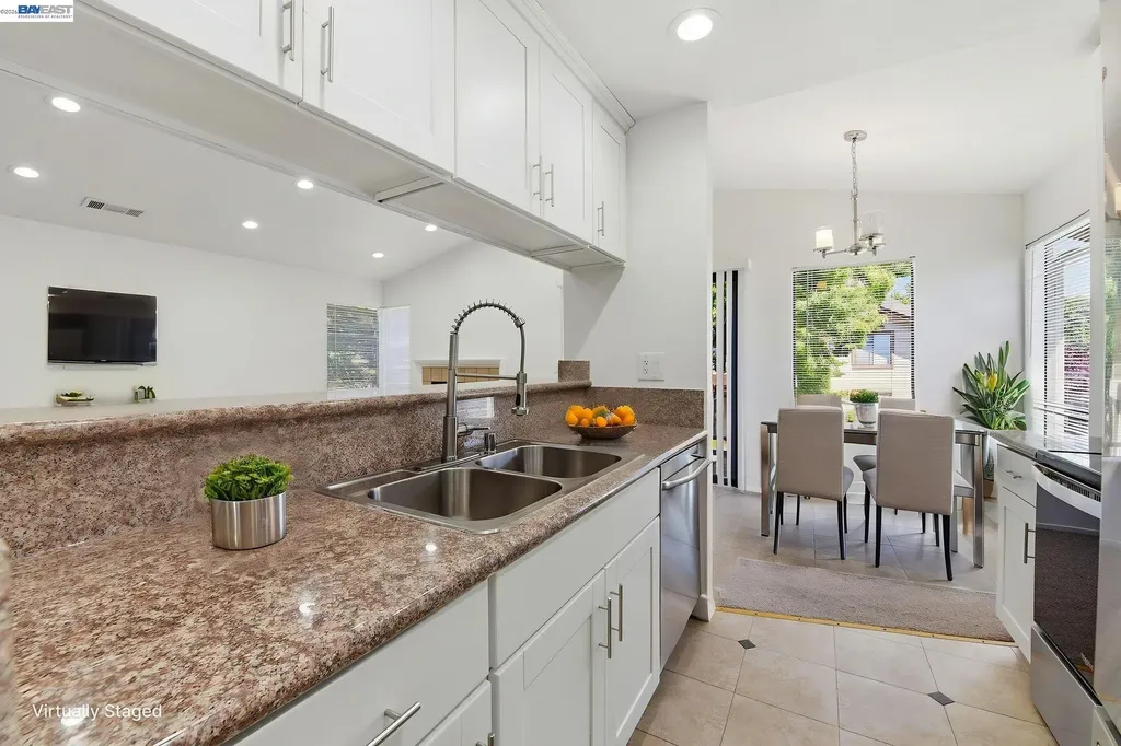 935 Cherry Glen Circle Fremont CA 94536