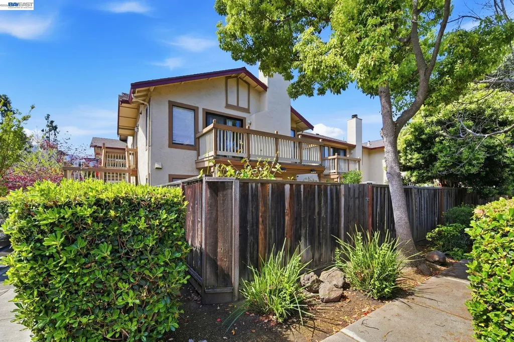 935 Cherry Glen Circle Fremont CA 94536