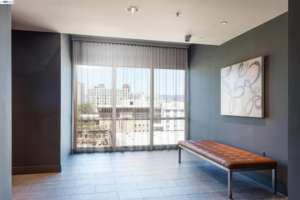 222 Broadway Oakland CA 94607