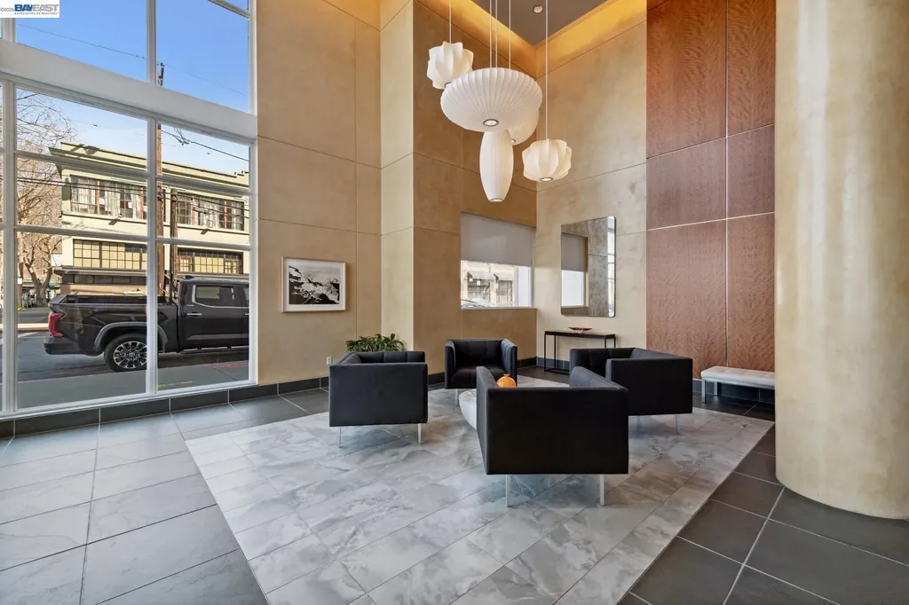 222 Broadway Oakland CA 94607