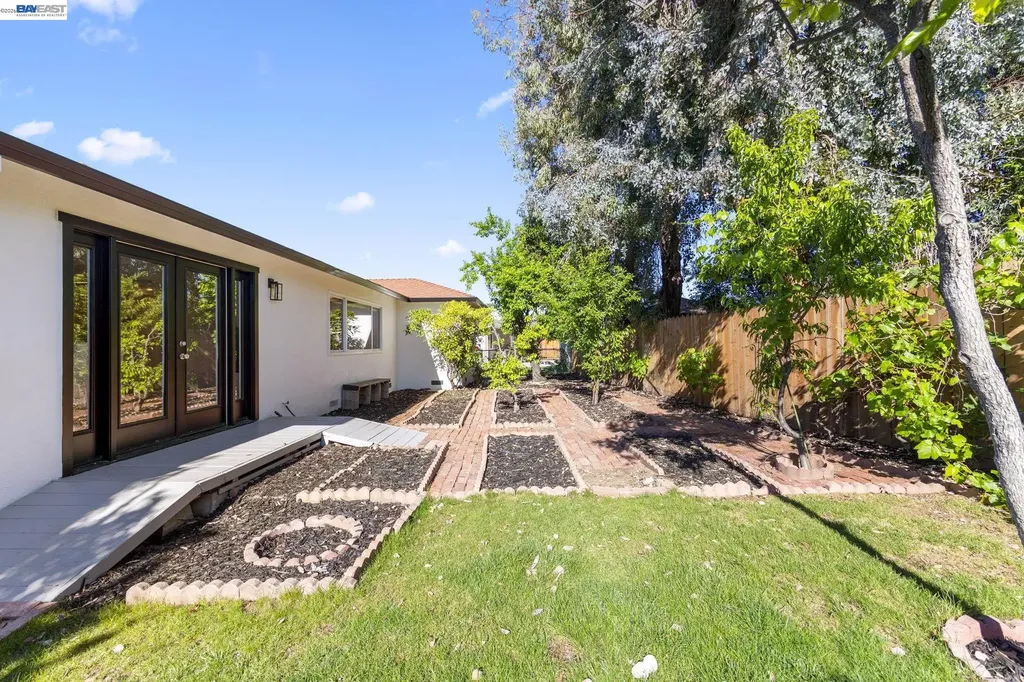 4352 Davis Way Livermore CA 94550