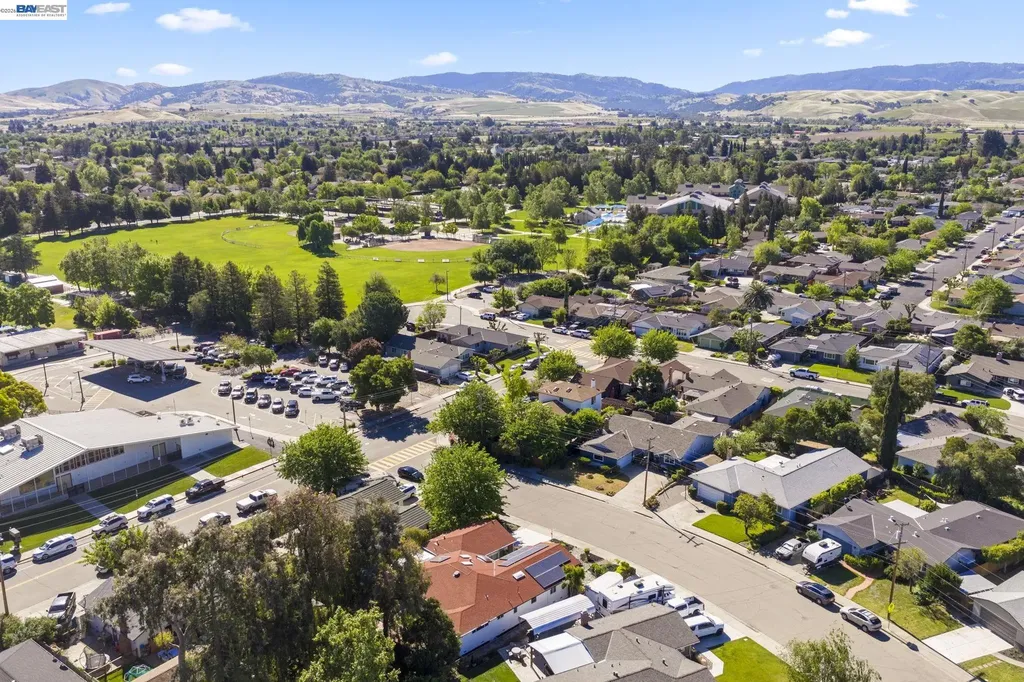 4352 Davis Way Livermore CA 94550