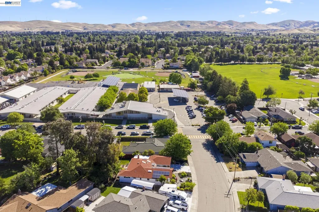 4352 Davis Way Livermore CA 94550
