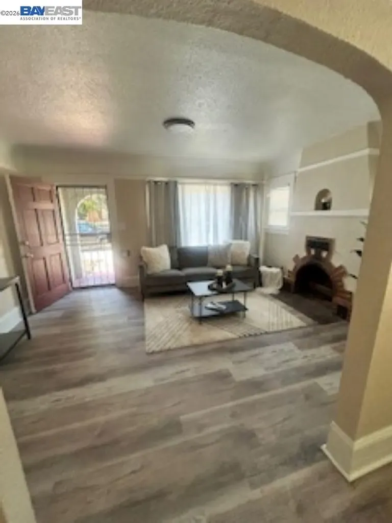 408 10th Street Antioch CA 94509