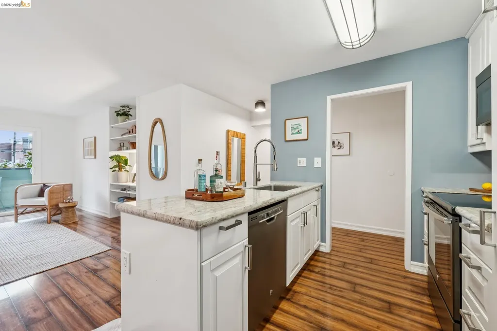 199 Montecito Avenue Oakland CA 94610