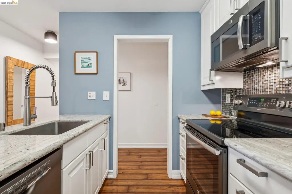 199 Montecito Avenue Oakland CA 94610