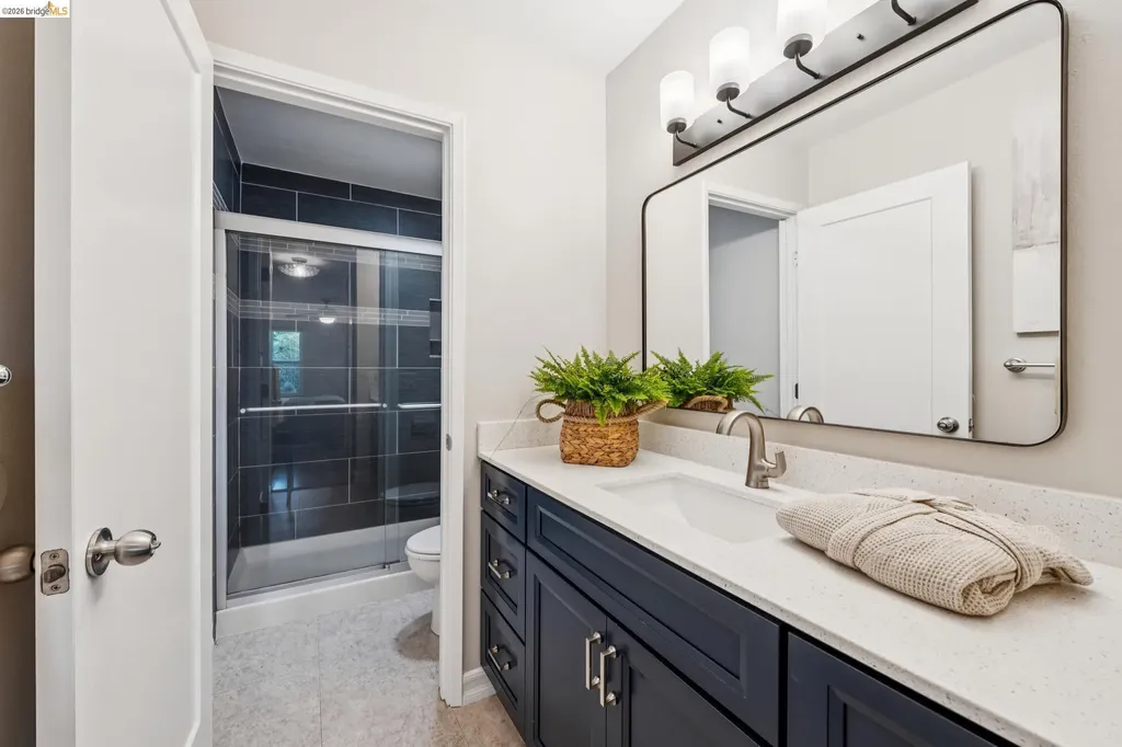 199 Montecito Avenue Oakland CA 94610