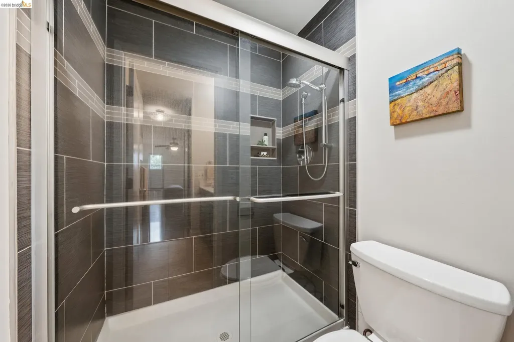 199 Montecito Avenue Oakland CA 94610