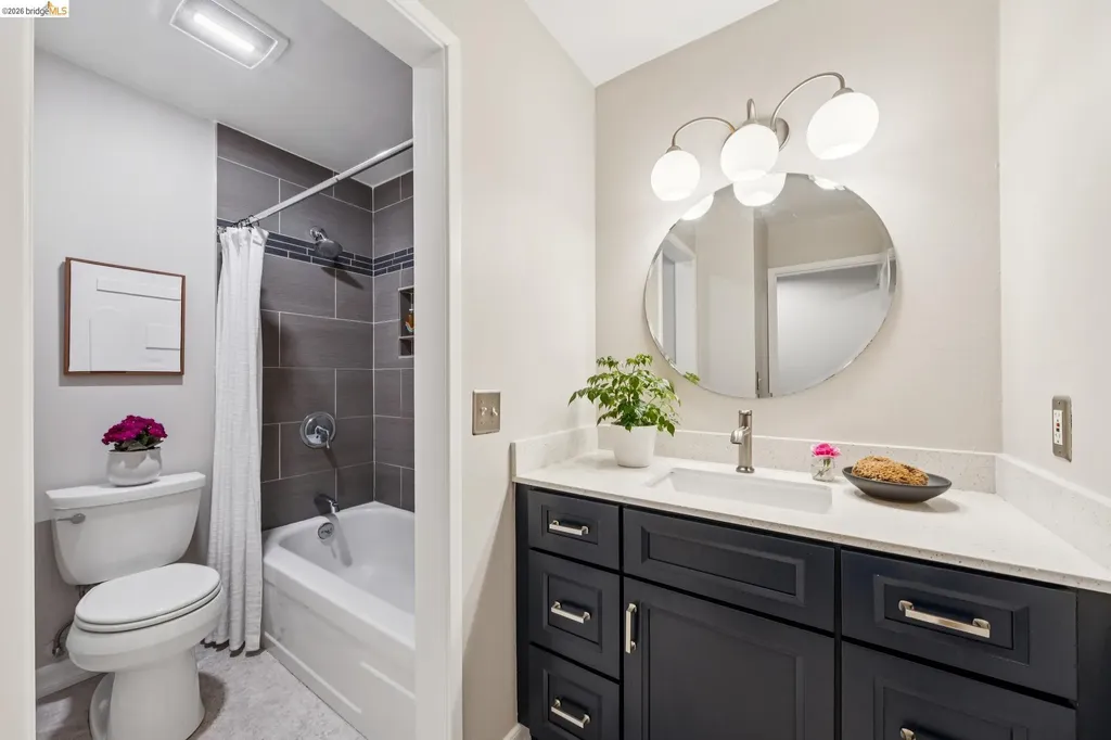 199 Montecito Avenue Oakland CA 94610