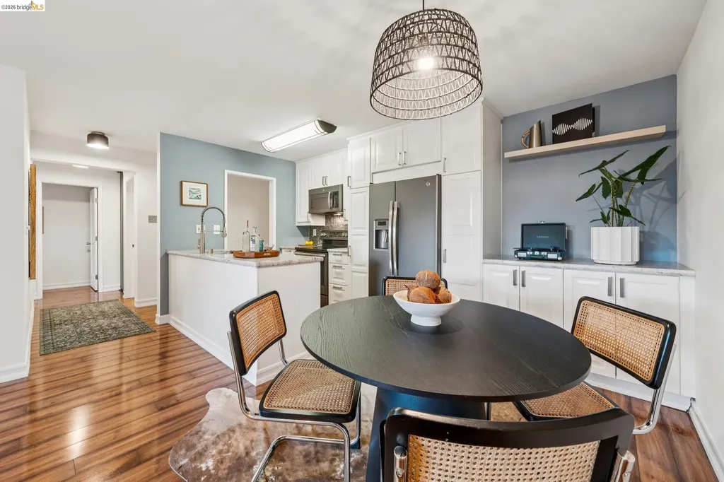 199 Montecito Avenue Oakland CA 94610