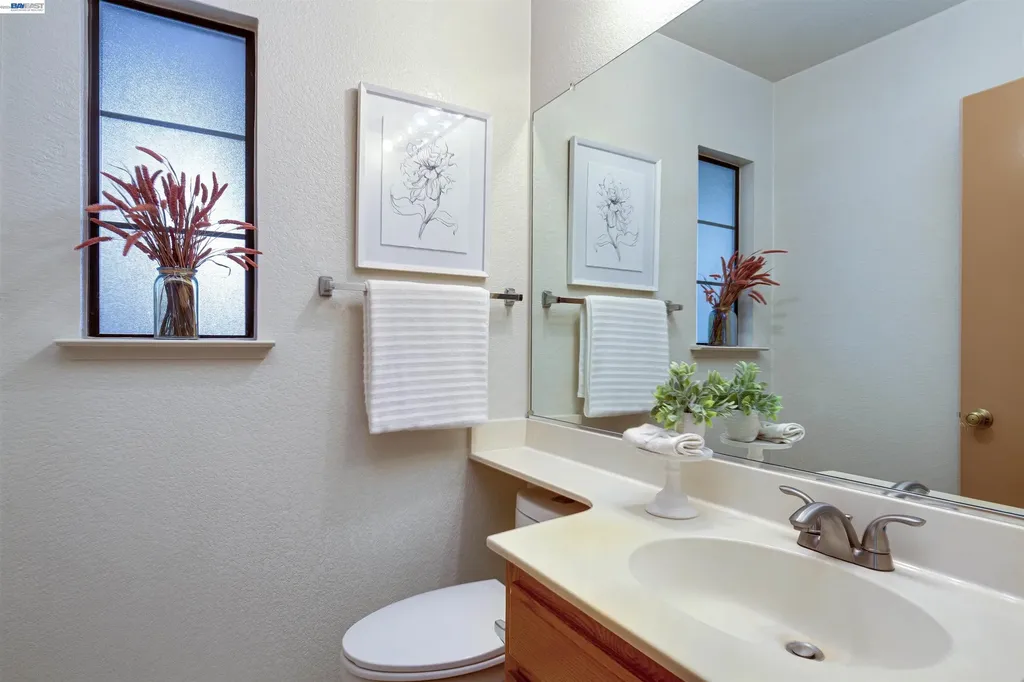 35 Leonard Court Alameda CA 94502