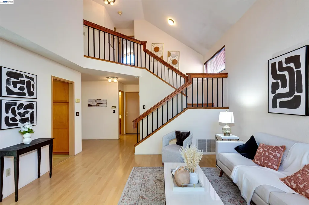 35 Leonard Court Alameda CA 94502