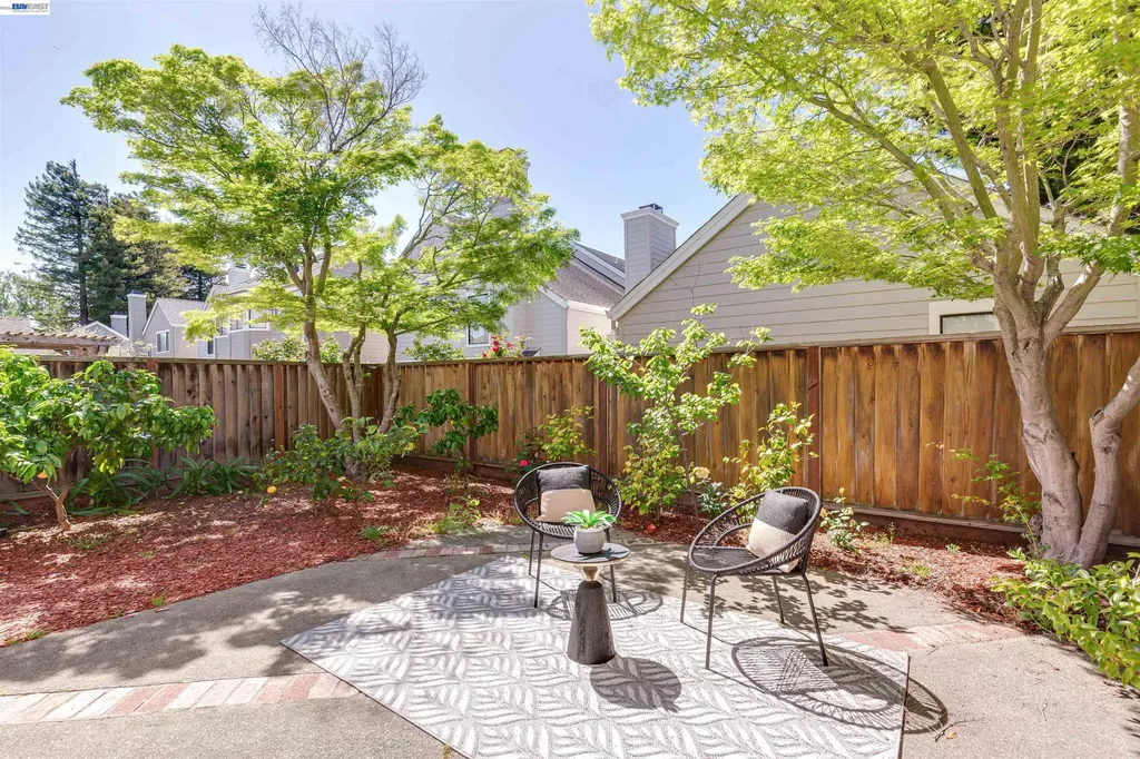 35 Leonard Court Alameda CA 94502