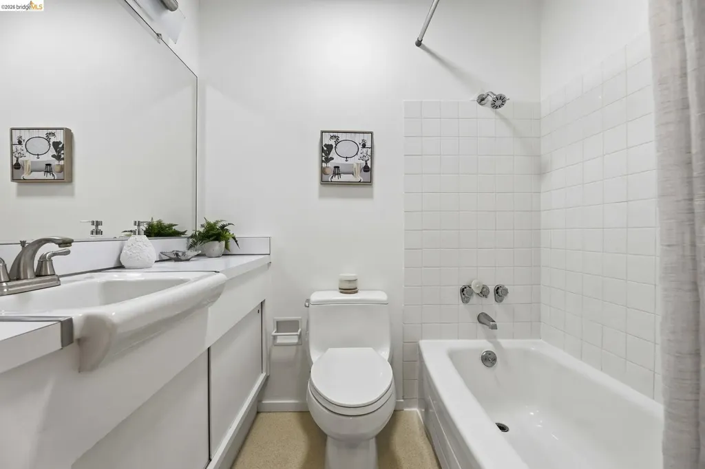 2634 Virginia Street Berkeley CA 94709