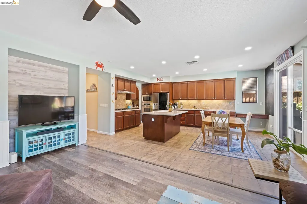 2350 Winchester Loop Discovery Bay CA 94505