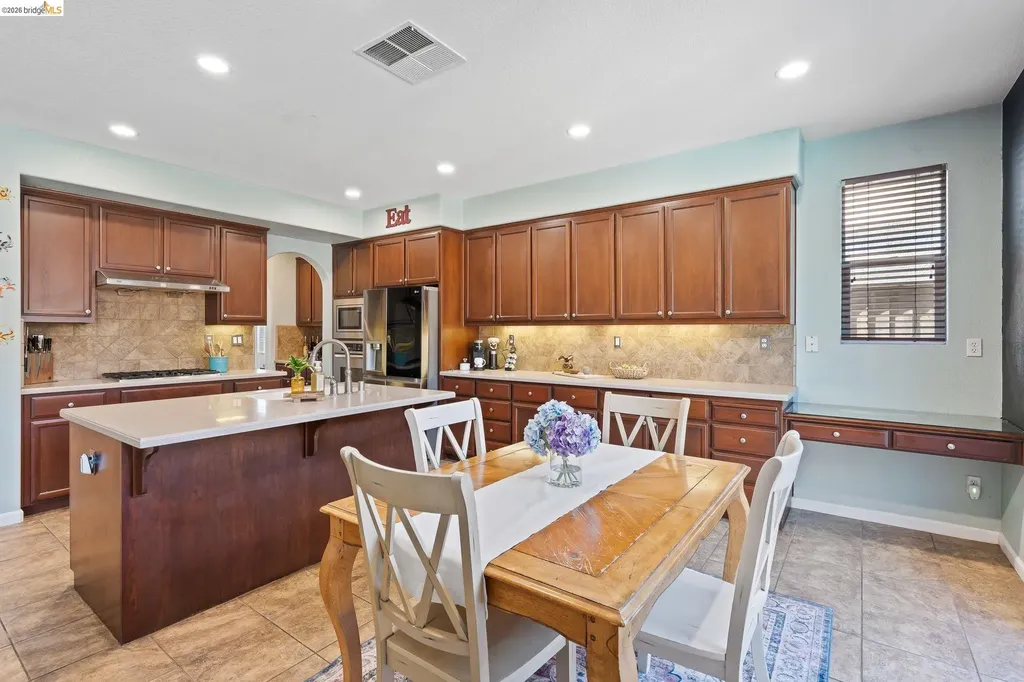 2350 Winchester Loop Discovery Bay CA 94505