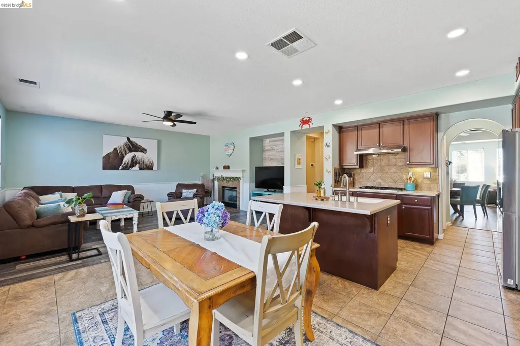 2350 Winchester Loop Discovery Bay CA 94505