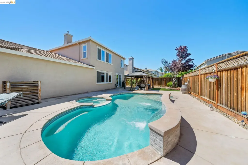 2350 Winchester Loop Discovery Bay CA 94505