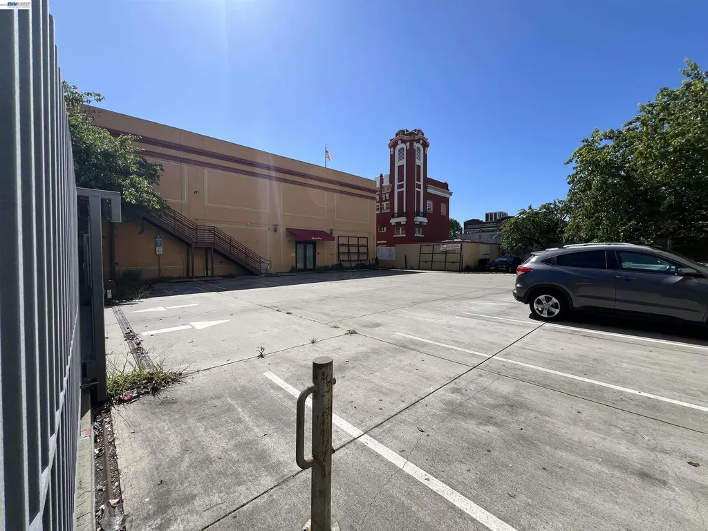 273 9th Street Oakland CA 94607