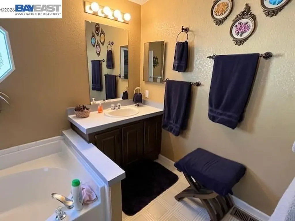 23 Palm Drive Union City CA 94587