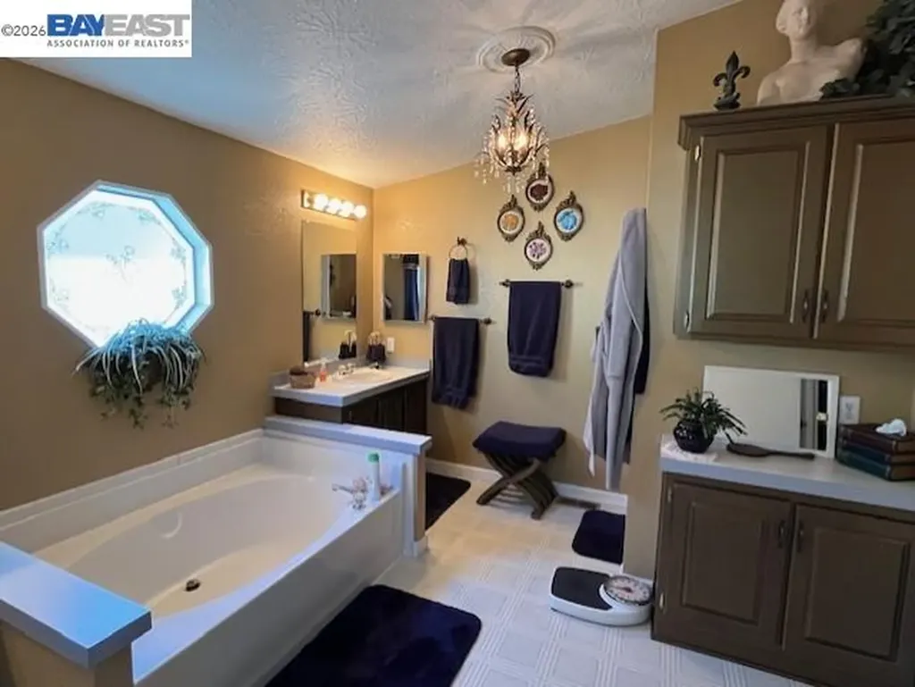 23 Palm Drive Union City CA 94587