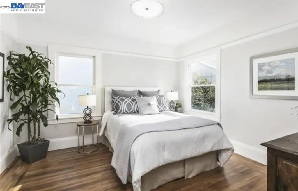 5723 Shattuck Avenue Oakland CA 94609
