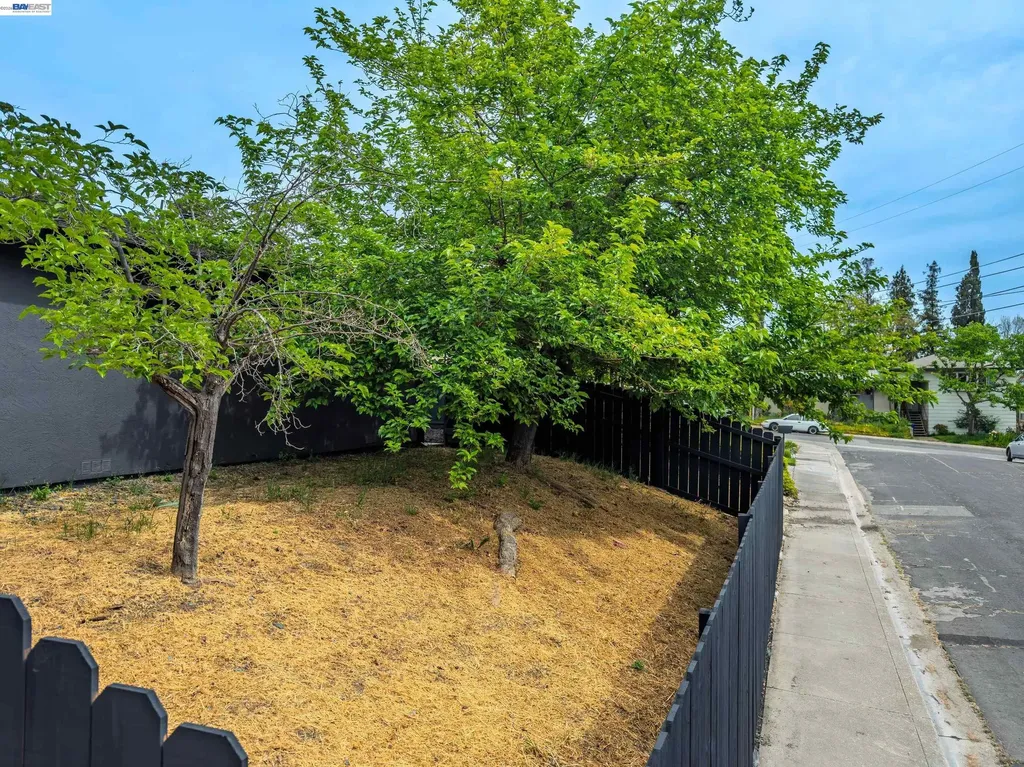 3743 Sanford Street Concord CA 94520