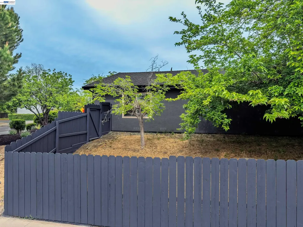 3743 Sanford Street Concord CA 94520