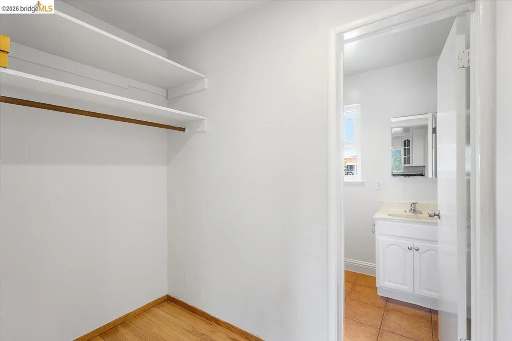 31 Croxton Avenue Oakland CA 94611