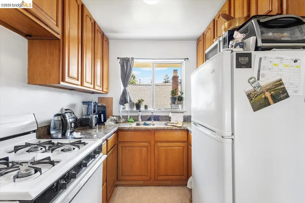 31 Croxton Avenue Oakland CA 94611