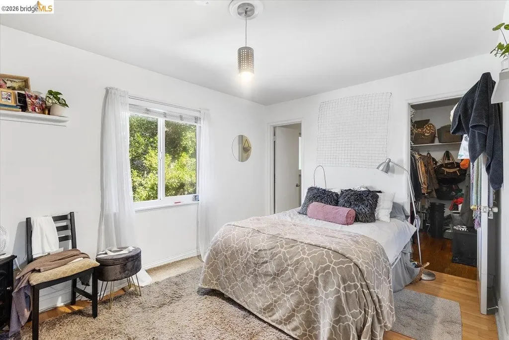 31 Croxton Avenue Oakland CA 94611