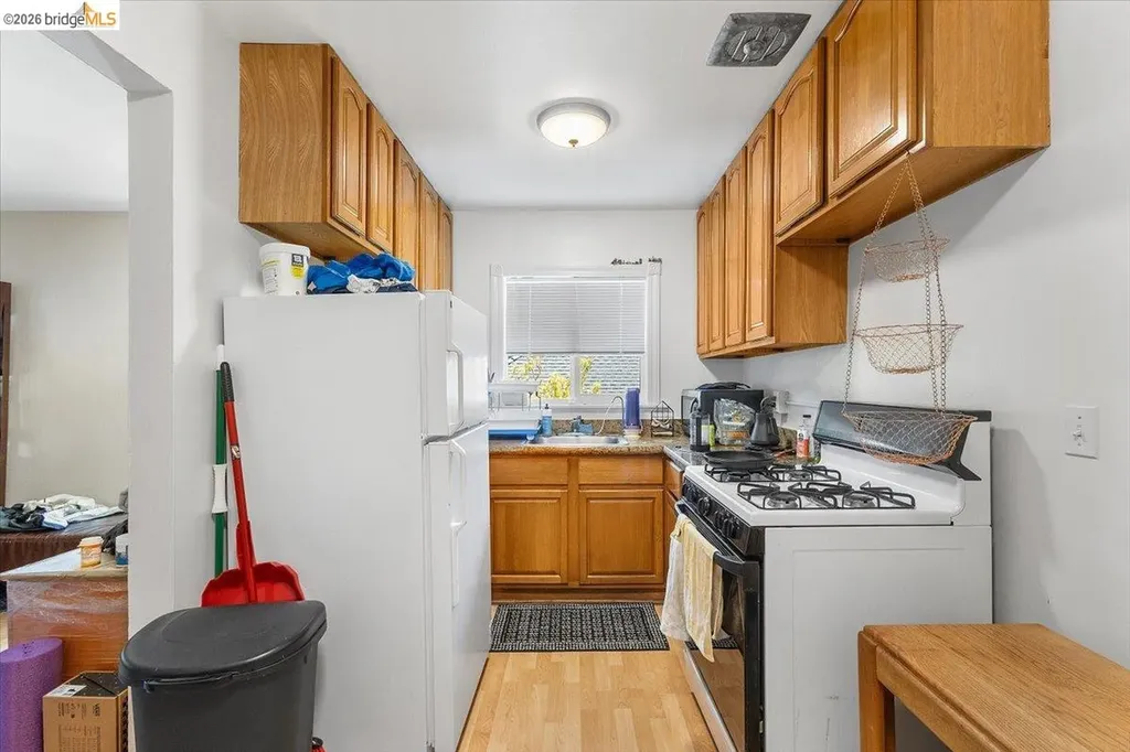 31 Croxton Avenue Oakland CA 94611