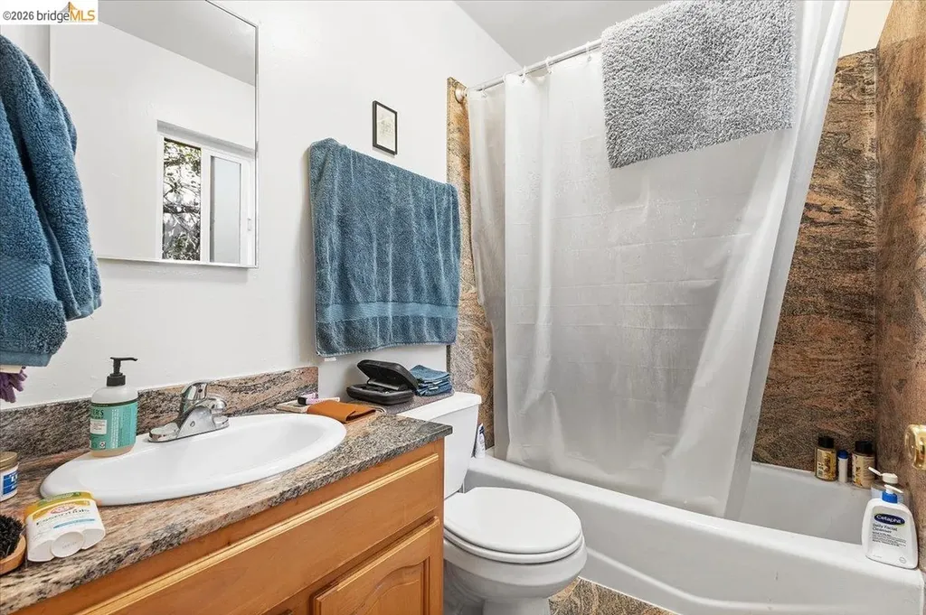 31 Croxton Avenue Oakland CA 94611
