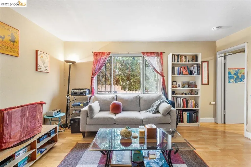 31 Croxton Avenue Oakland CA 94611