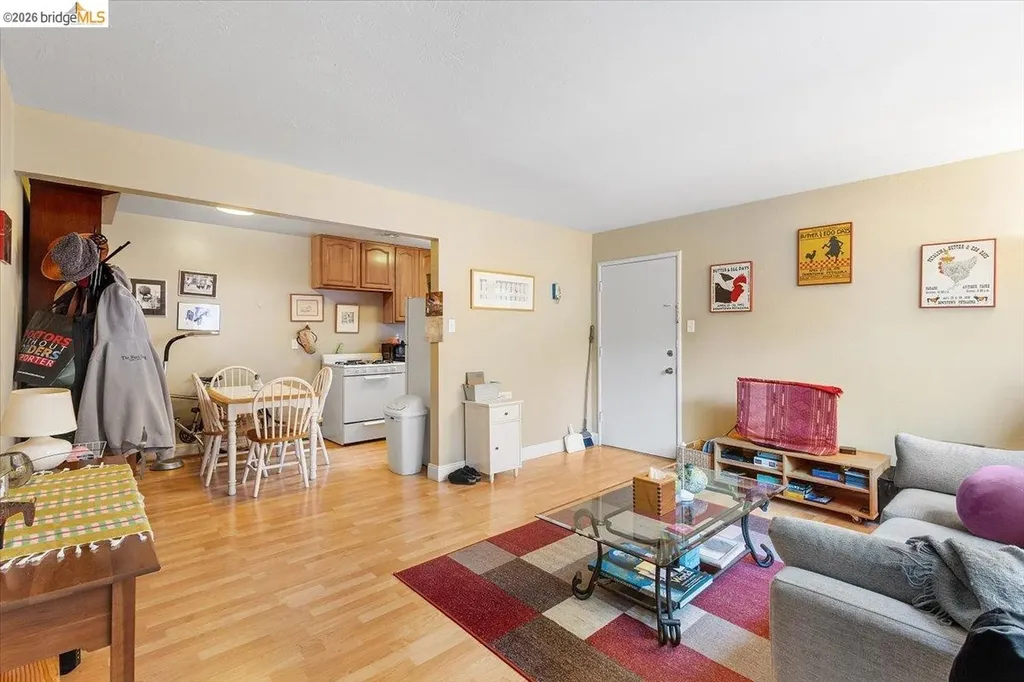 31 Croxton Avenue Oakland CA 94611