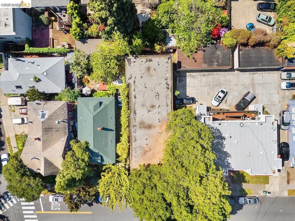 31 Croxton Avenue Oakland CA 94611