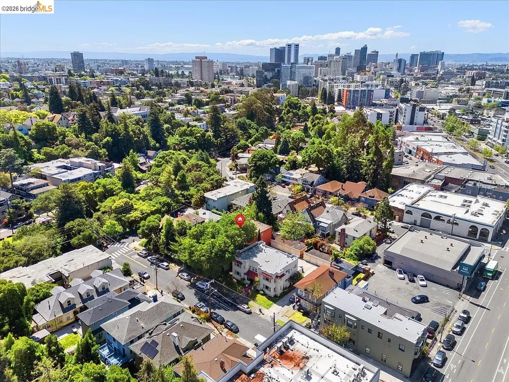 31 Croxton Avenue Oakland CA 94611