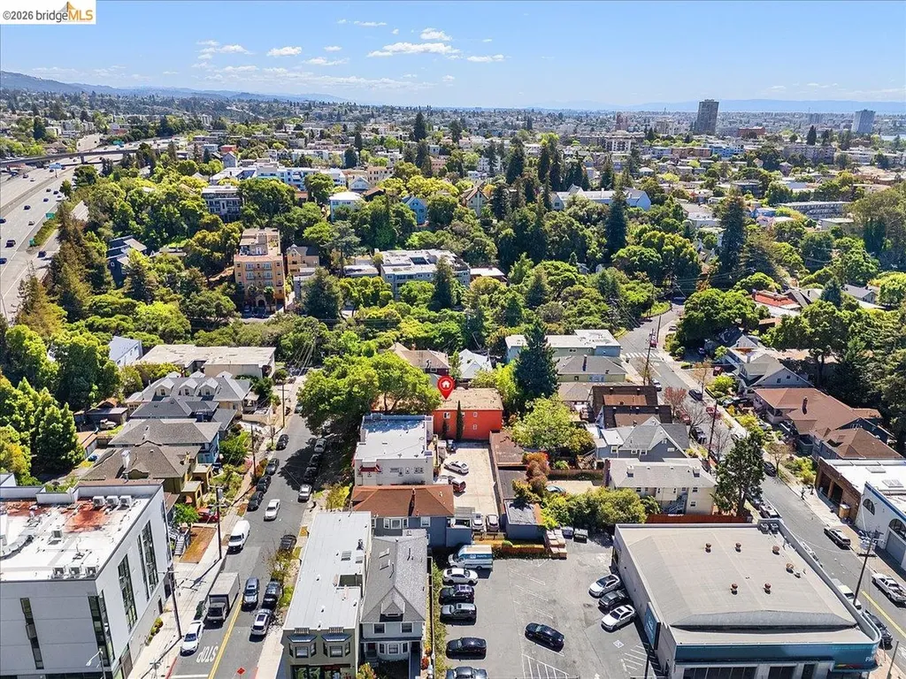 31 Croxton Avenue Oakland CA 94611