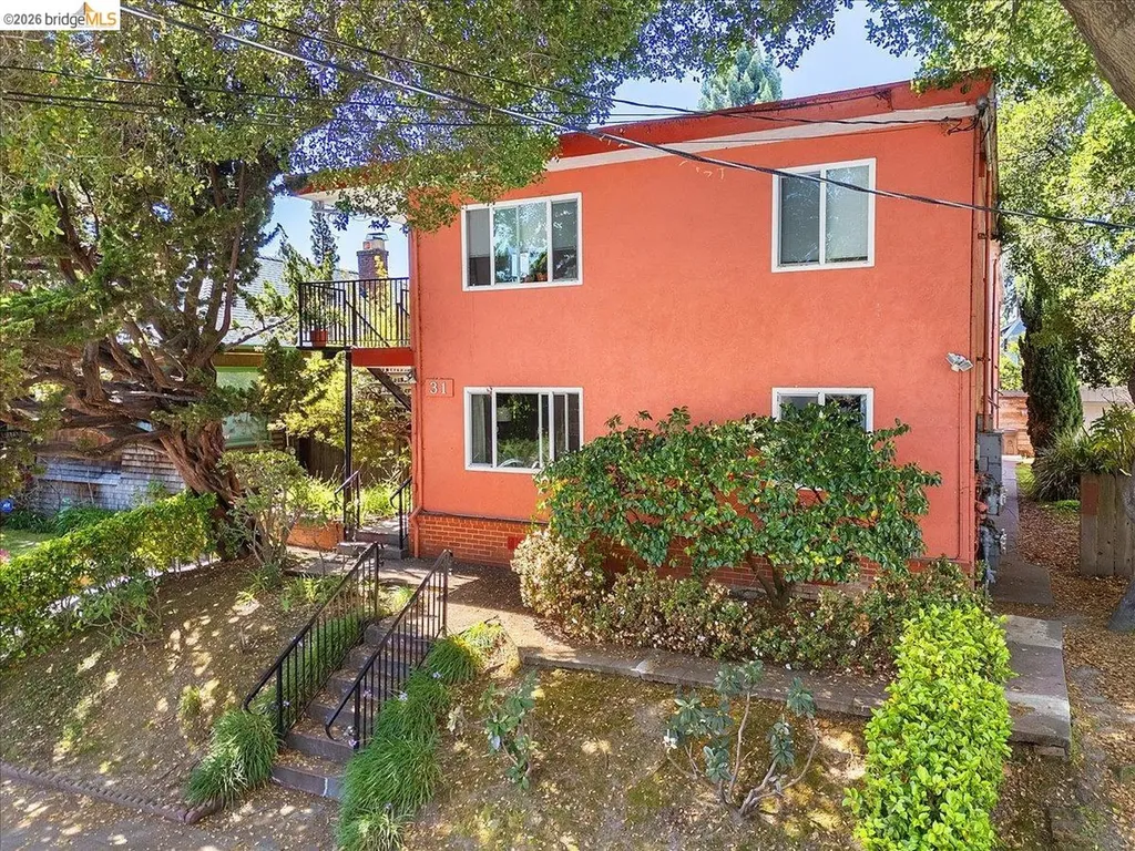 31 Croxton Avenue Oakland CA 94611