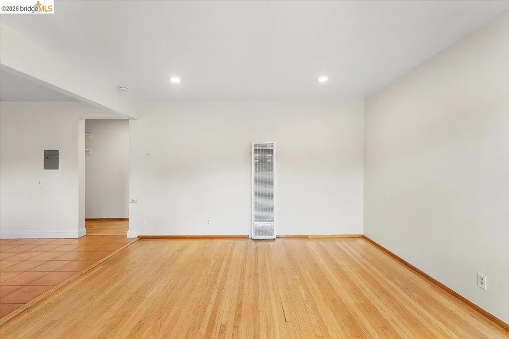 31 Croxton Avenue Oakland CA 94611