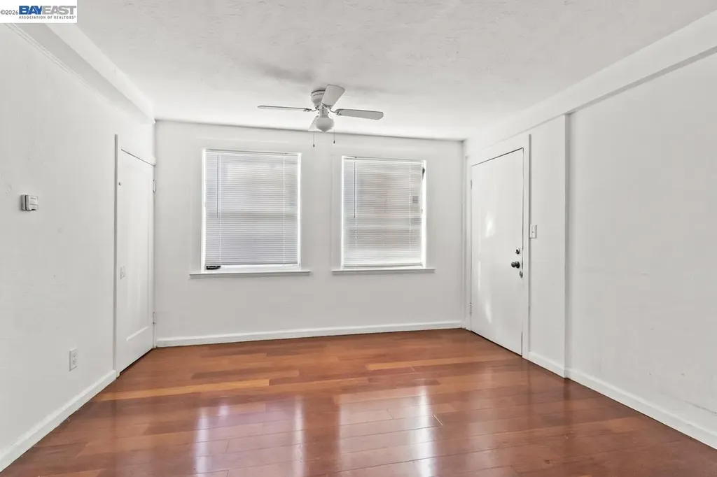 812 Lisbon Oakland CA 94601