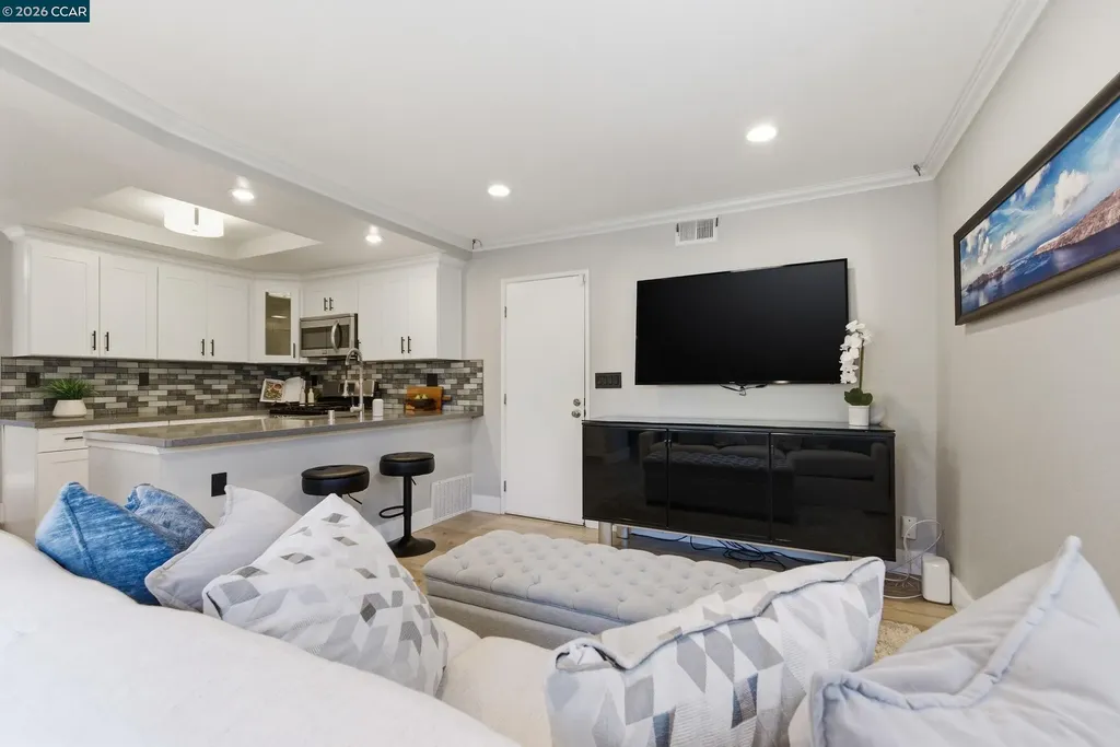 29856 Ventnor Court Hayward CA 94544