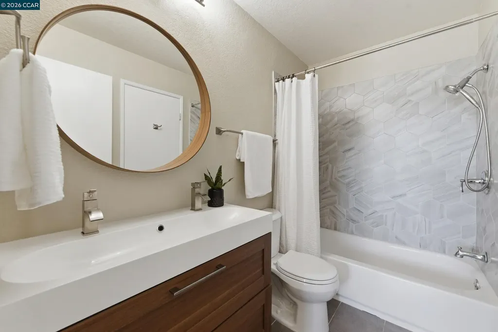 29856 Ventnor Court Hayward CA 94544