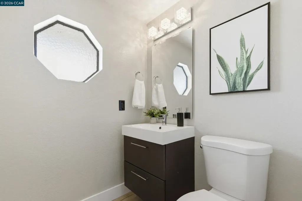 29856 Ventnor Court Hayward CA 94544