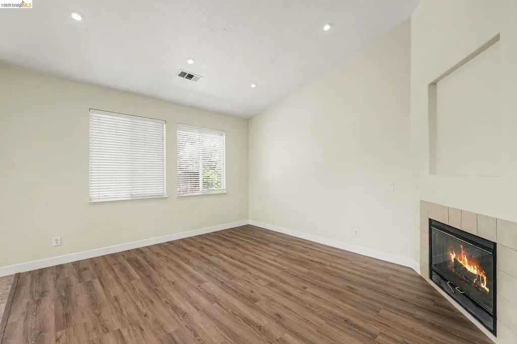 2109 Bedrock Way Antioch CA 94509