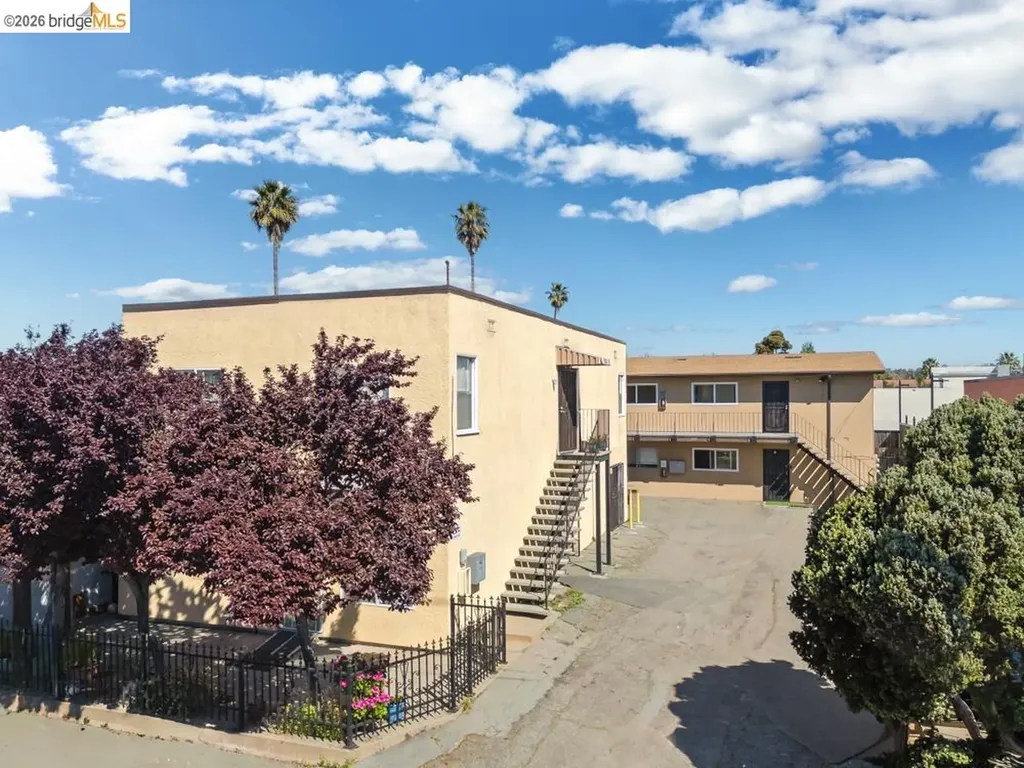 2215 Dover Avenue San Pablo CA 94806