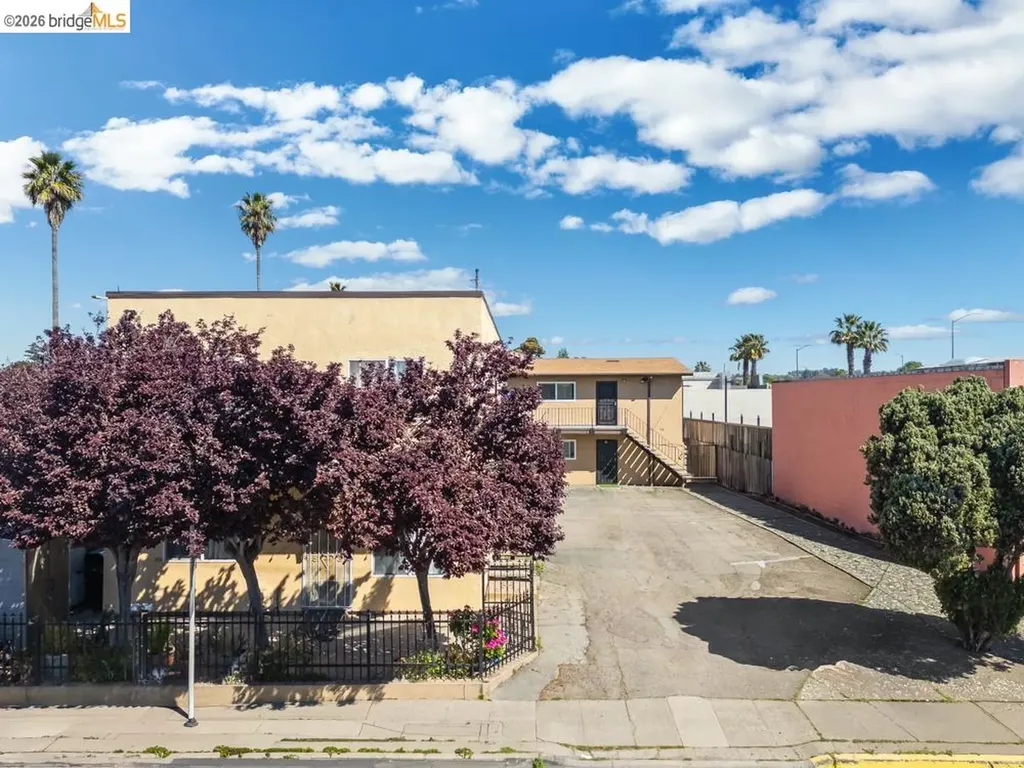 2215 Dover Avenue San Pablo CA 94806