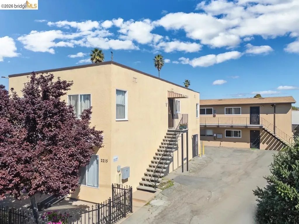 2215 Dover Avenue San Pablo CA 94806
